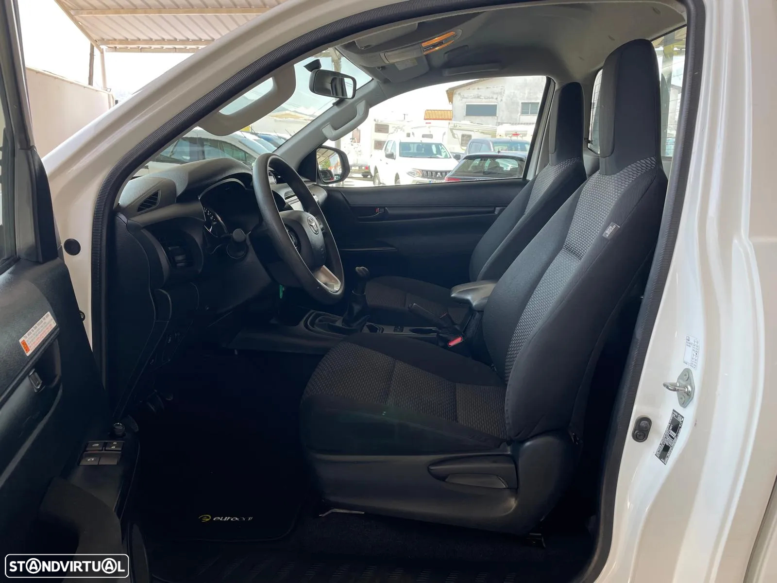 Toyota Hilux 2.4 D-4D 4WD Cab. Simples c/IVA Dedutível - 9