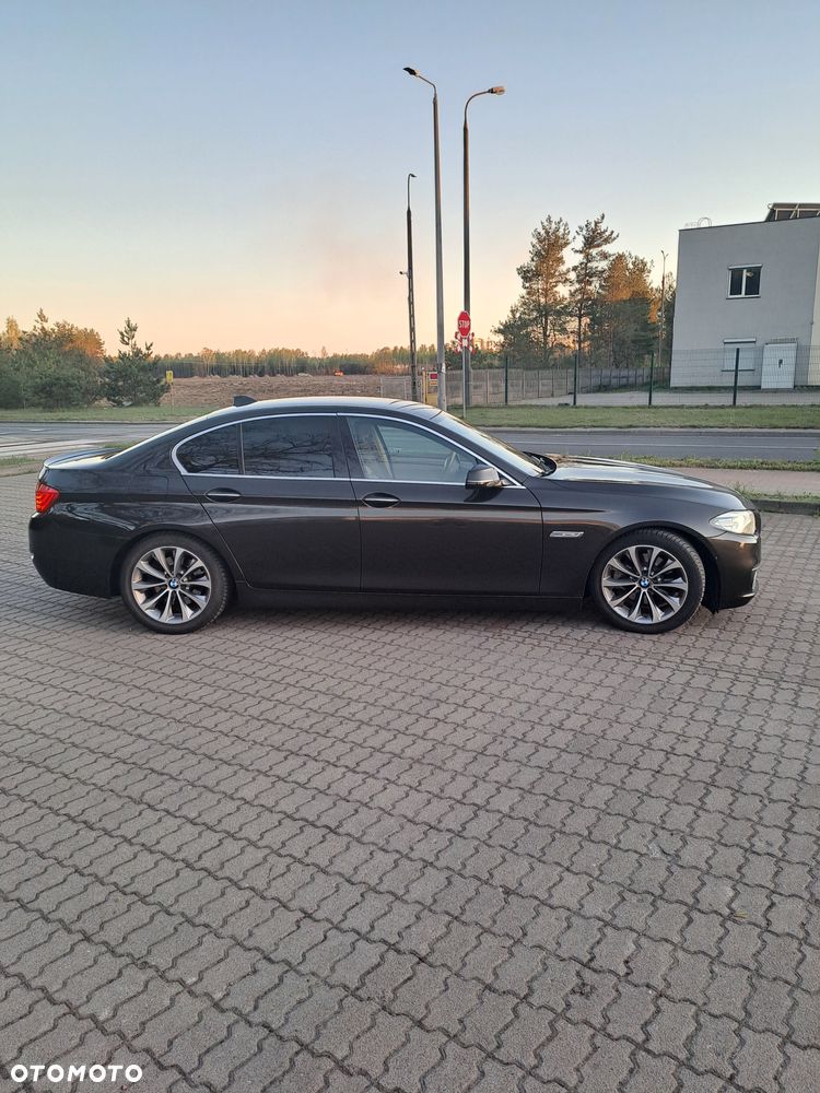 BMW Seria 5 520d xDrive Modern Line - 7