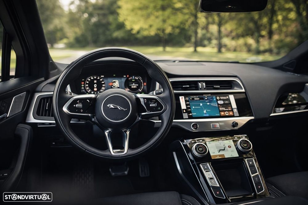 Jaguar I-Pace - 13