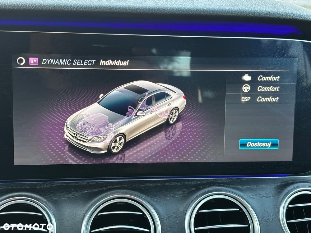 Mercedes-Benz Klasa E 220 d 4Matic 9G-TRONIC Avantgarde - 26