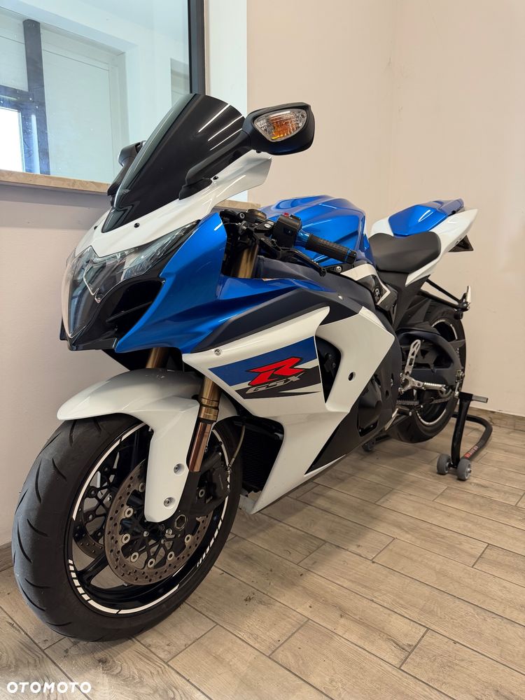 Suzuki GSX-R - 1