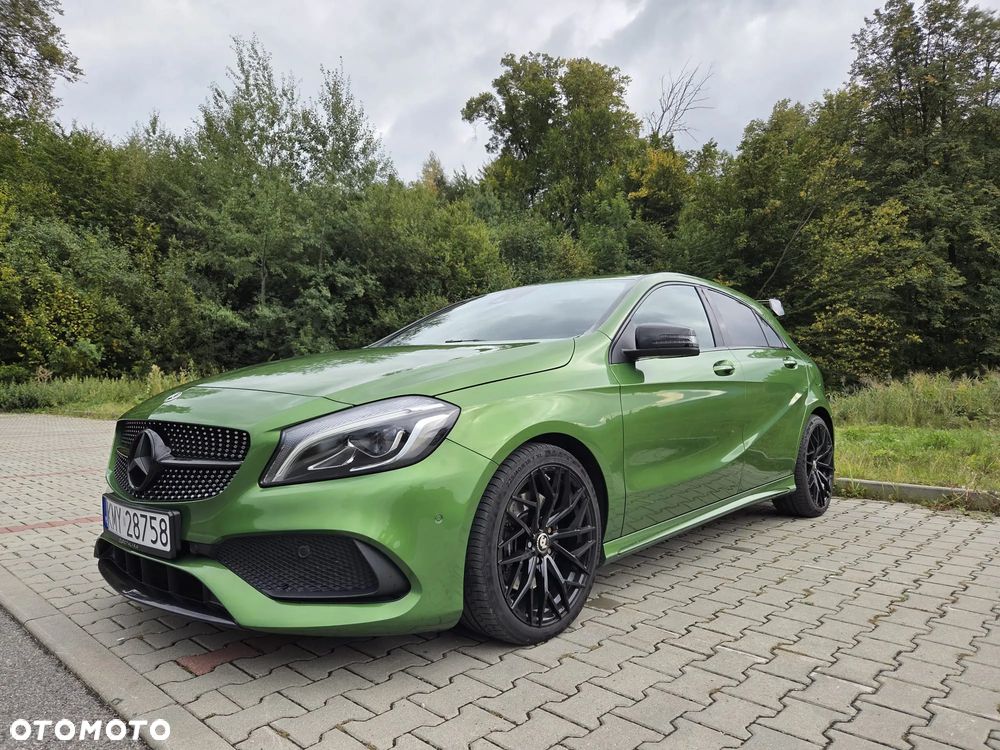 Mercedes-Benz Klasa A 220 4-Matic AMG Line - 3