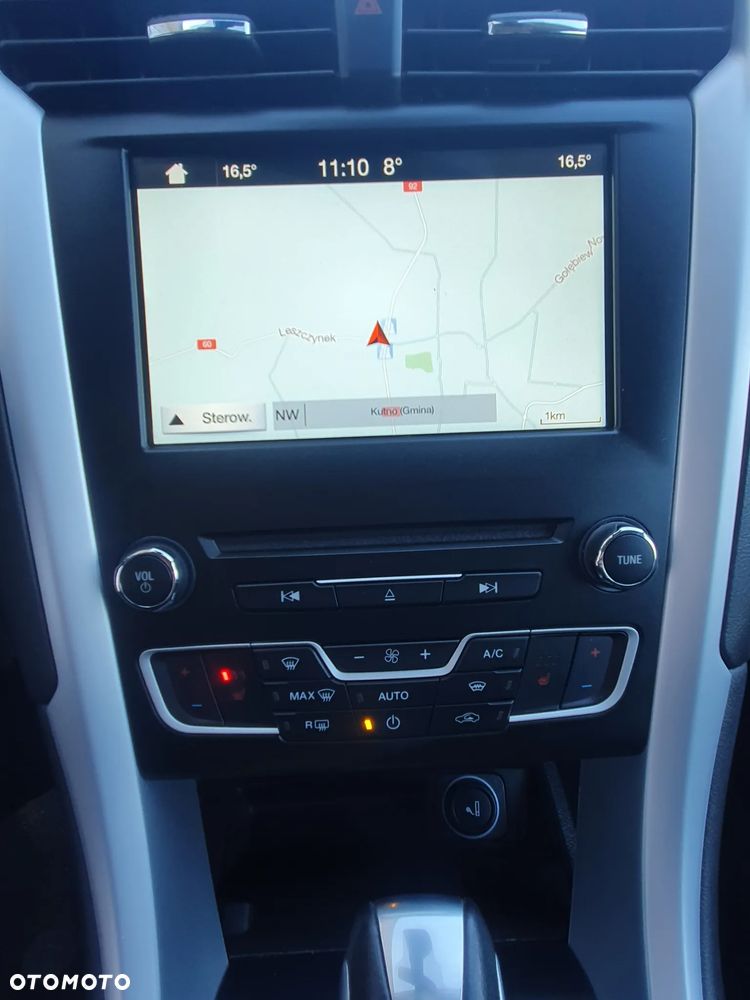 Ford Mondeo - 32