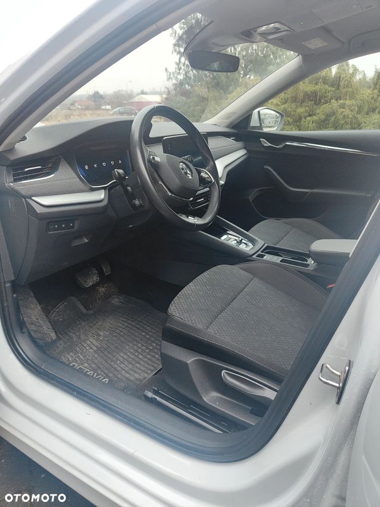Skoda Octavia 2.0 TDI Style DSG - 15
