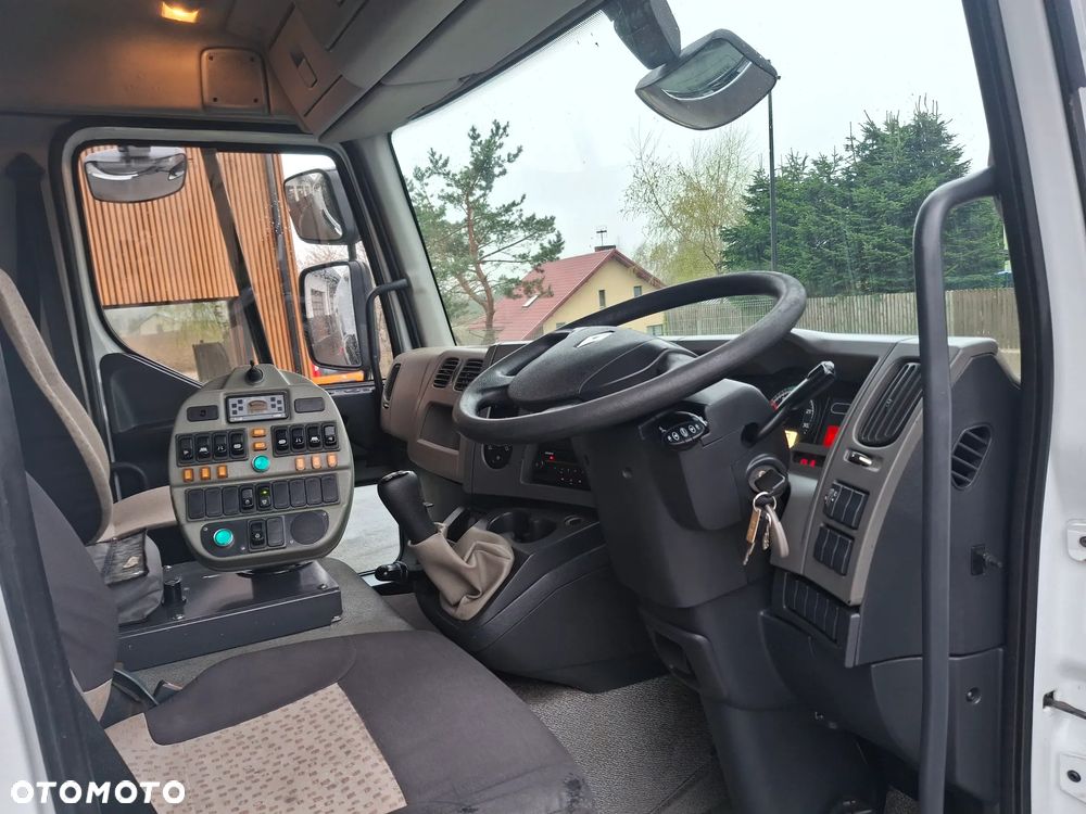 Renault Midlum 220 Zamiatarka Johnston 2 Silniki Szczotki L/R Obie Strony 2010r Przebieg 116 tyś km - 12