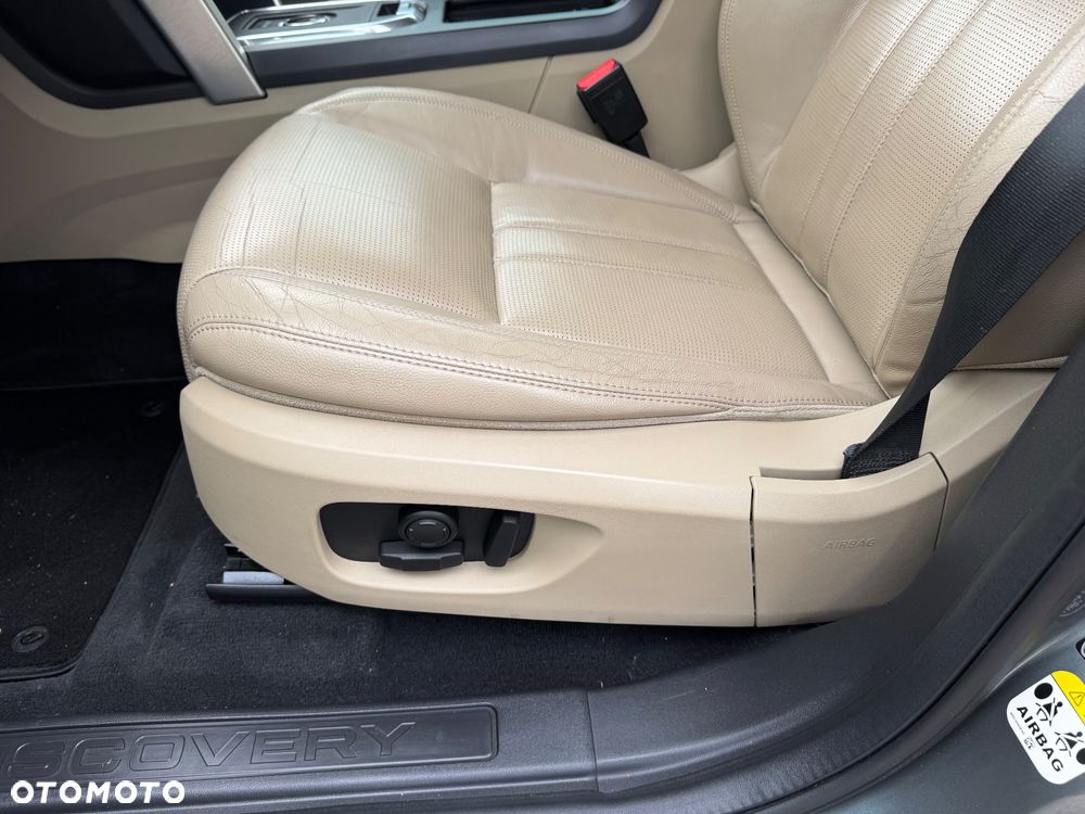 Land Rover Discovery Sport - 13