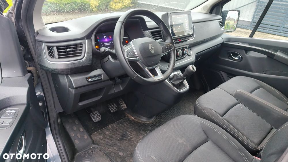 Renault Trafic - 12