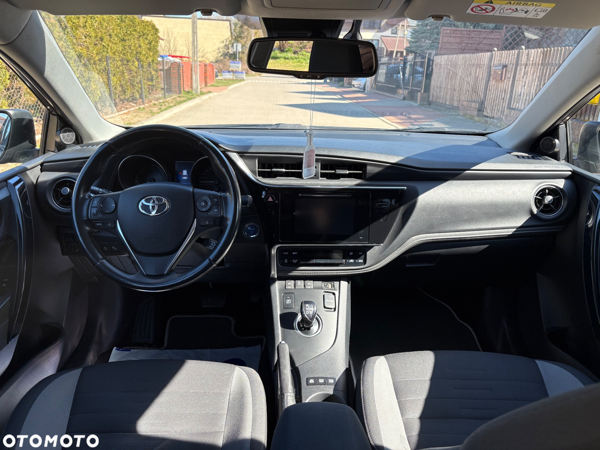 Toyota Auris - 7