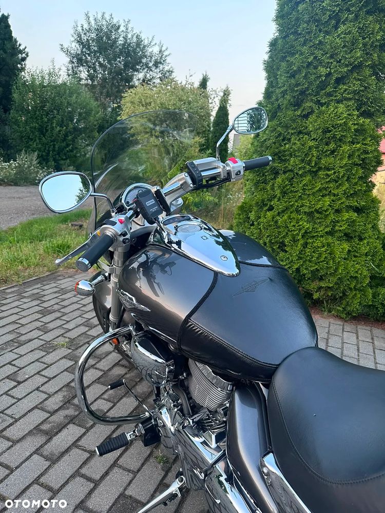Suzuki Boulevard - 4