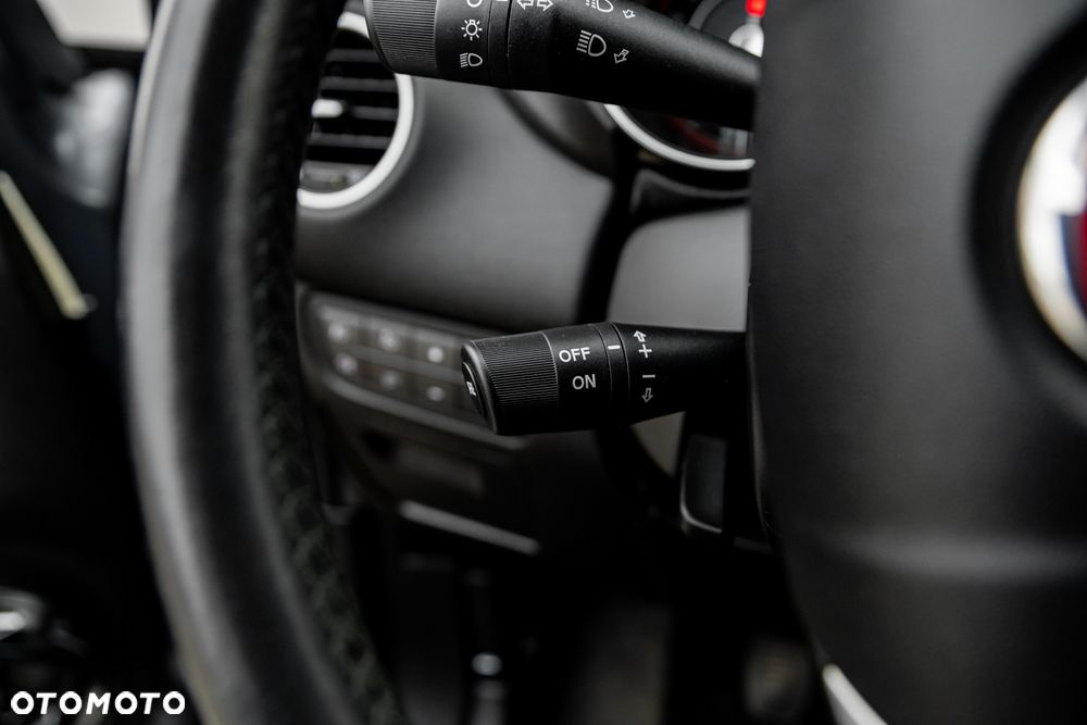 Fiat Punto 1.4 Easy S&S - 30