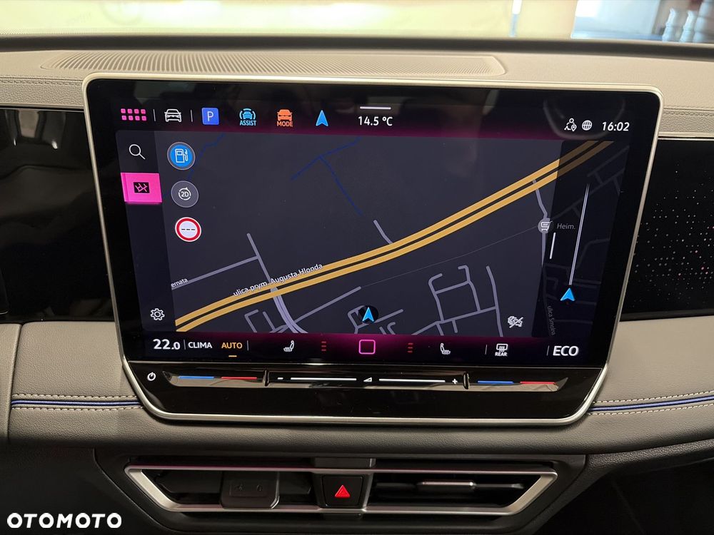 Volkswagen Tiguan - 16