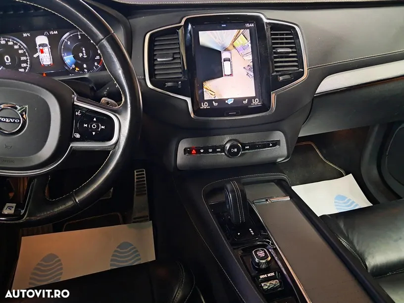 Volvo XC 90 - 11