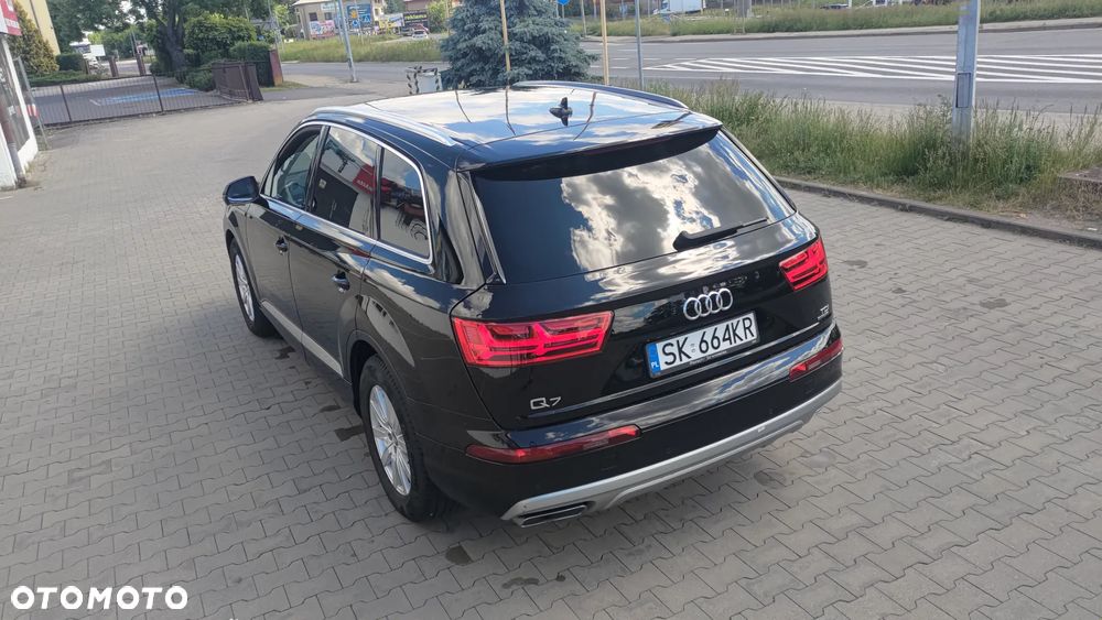 Audi Q7 - 16