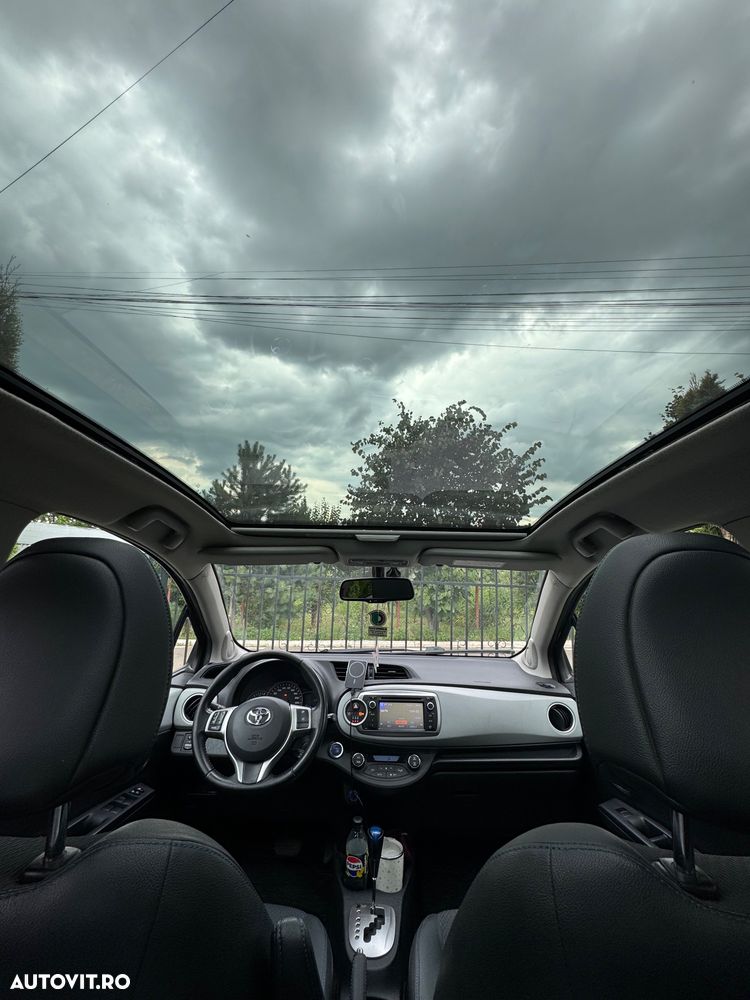 Toyota Yaris - 1