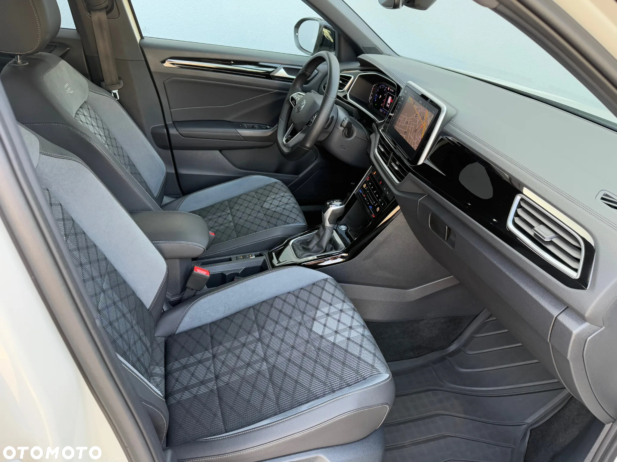 Volkswagen T-Roc 1.5 TSI Style DSG - 11