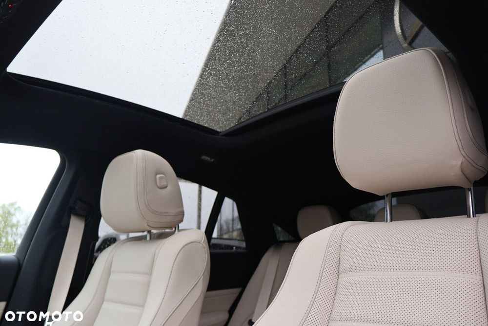 Mercedes-Benz GLE - 26