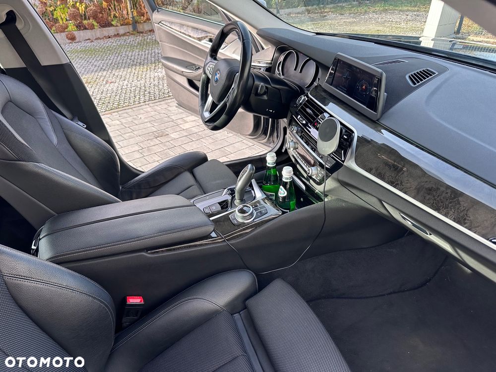 BMW Seria 5 520d xDrive M Sport sport - 3