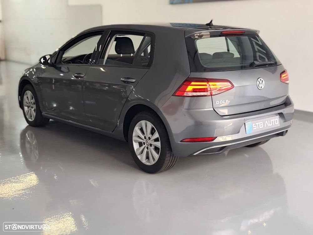 VW Golf 1.0 TSI Confortline DSG - 20