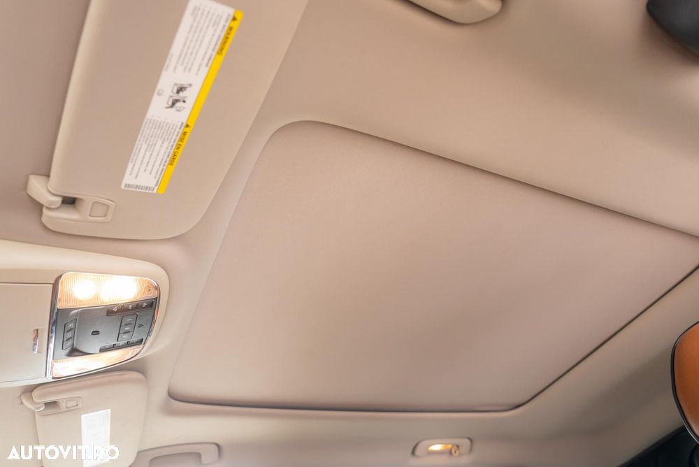 Jeep Grand Cherokee - 17