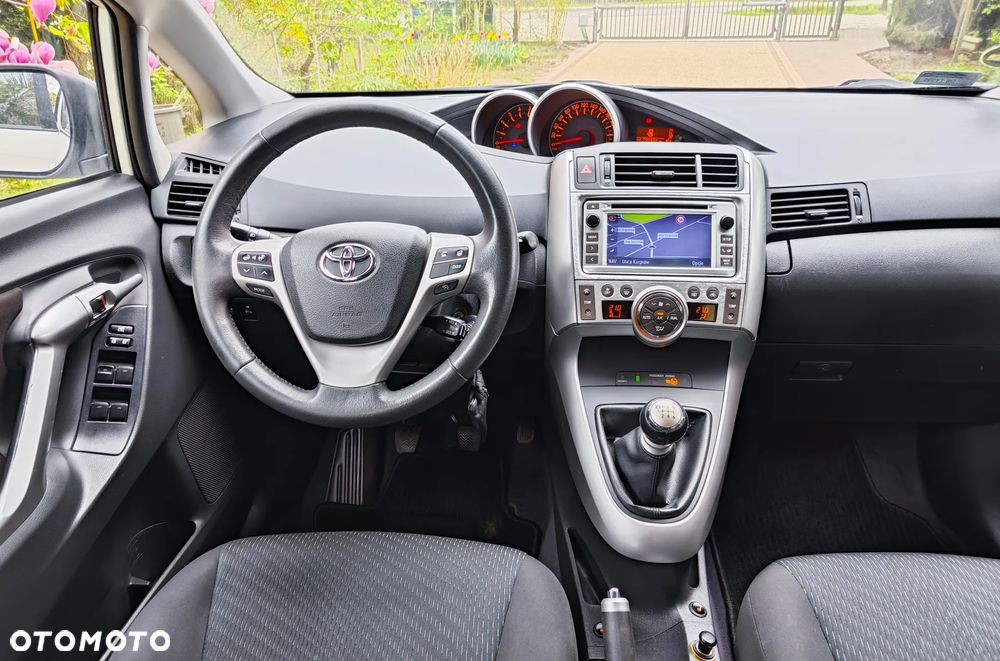 Toyota Verso 2.0 D-4D Sol plus - 20