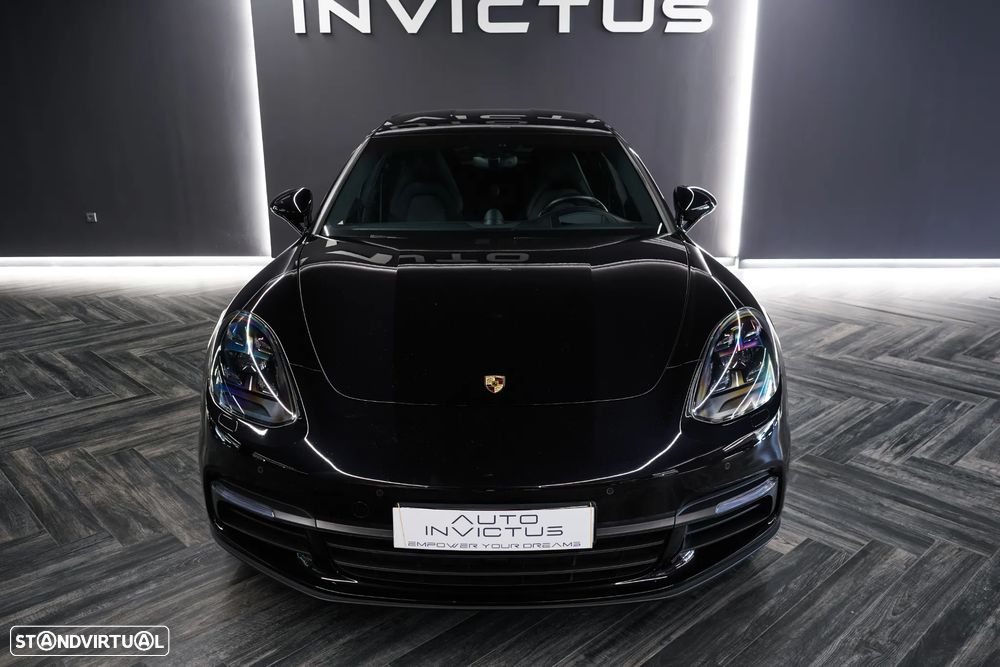 Porsche Panamera Sport Turismo 4 E-Hybrid 10 Years Edition - 11