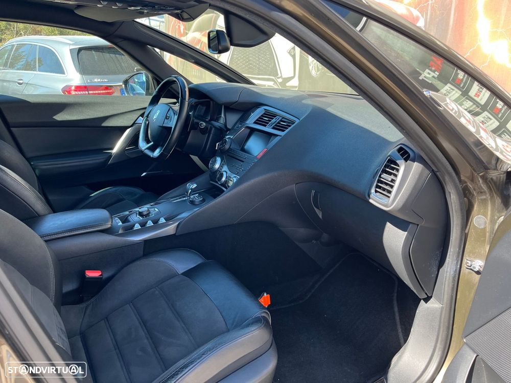 Citroën DS5 2.0 HDi Hybrid4 So Chic CMP6 - 43