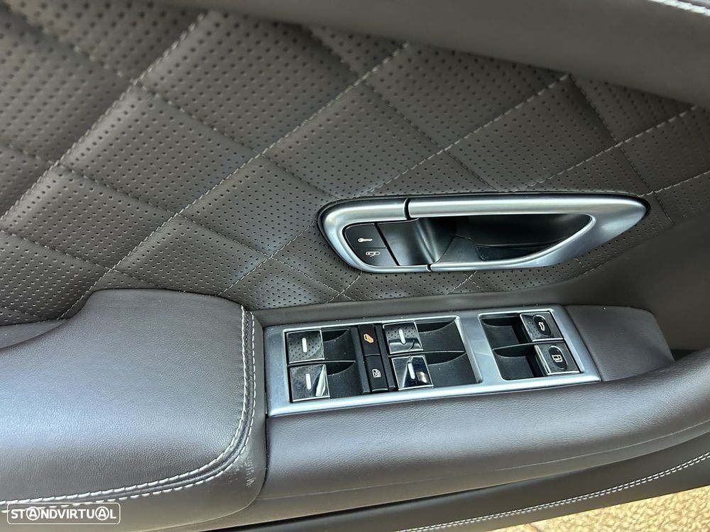 Bentley Continental V8 - 22