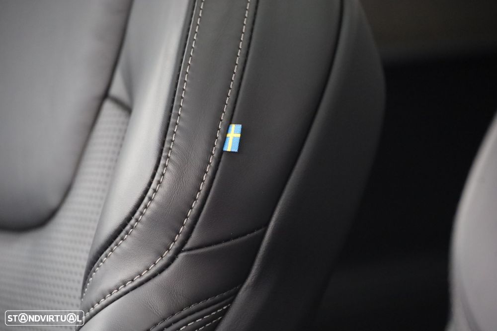 Volvo V90 2.0 T8 PHEV Plus Dark AWD - 9