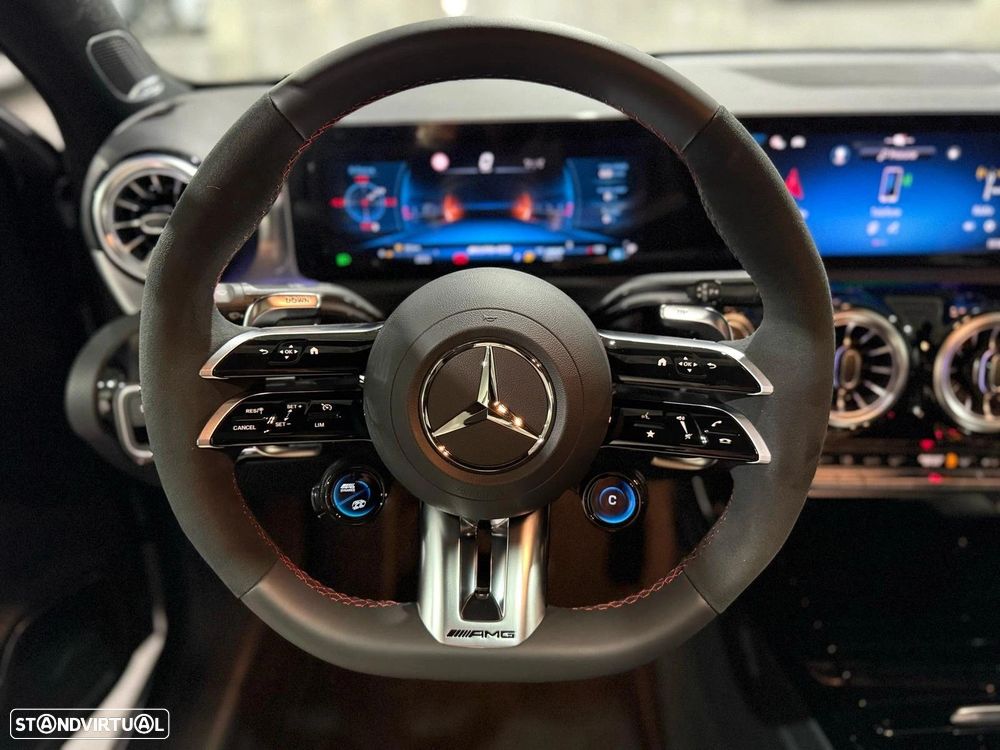 Mercedes-Benz A 45 AMG S 4Matic+ - 14