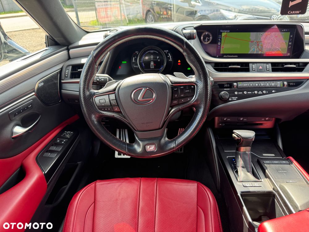 Lexus ES 300h F Sport - 23