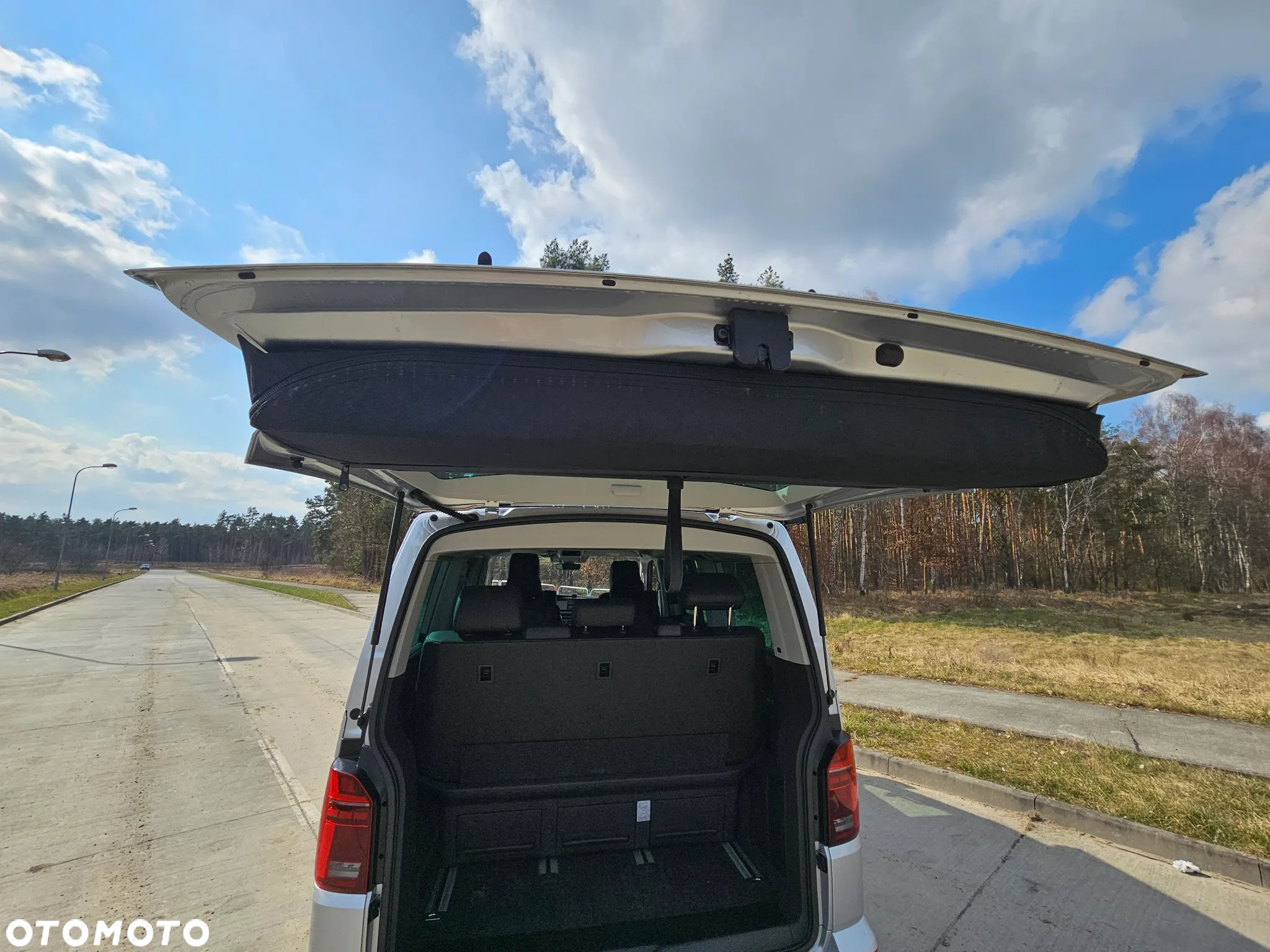 Volkswagen California - 24