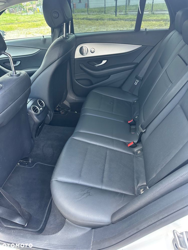 Mercedes-Benz Klasa E 220 d 4Matic 9G-TRONIC Avantgarde - 12