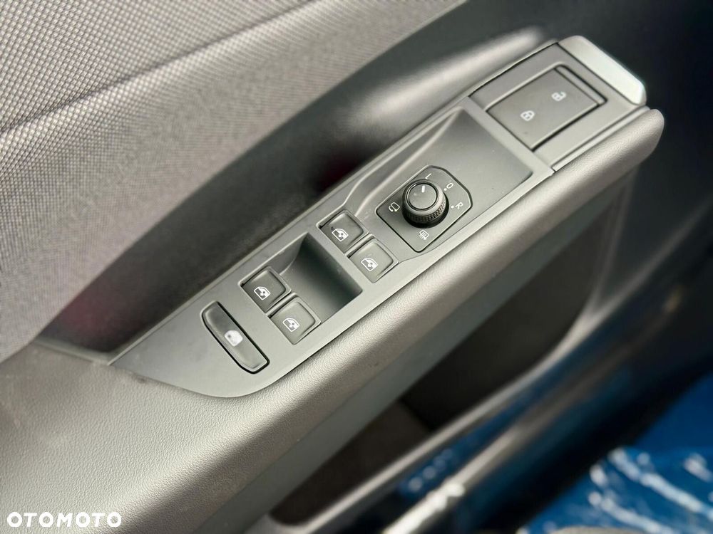 Volkswagen T-Roc - 24