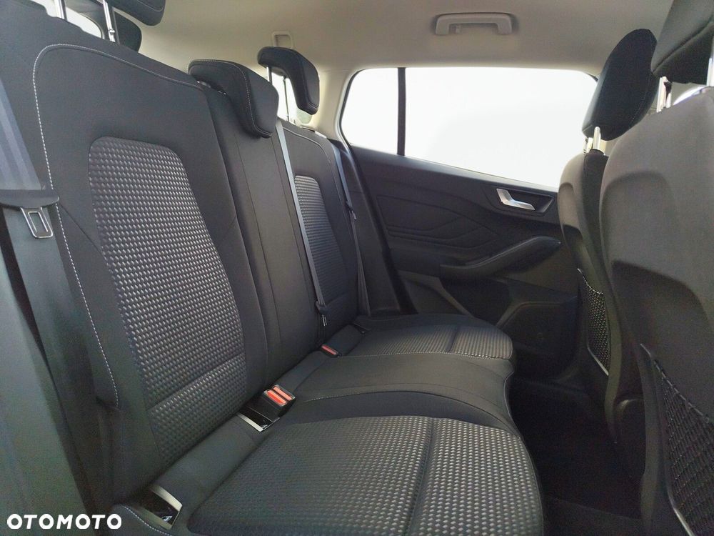 Ford Focus - 17
