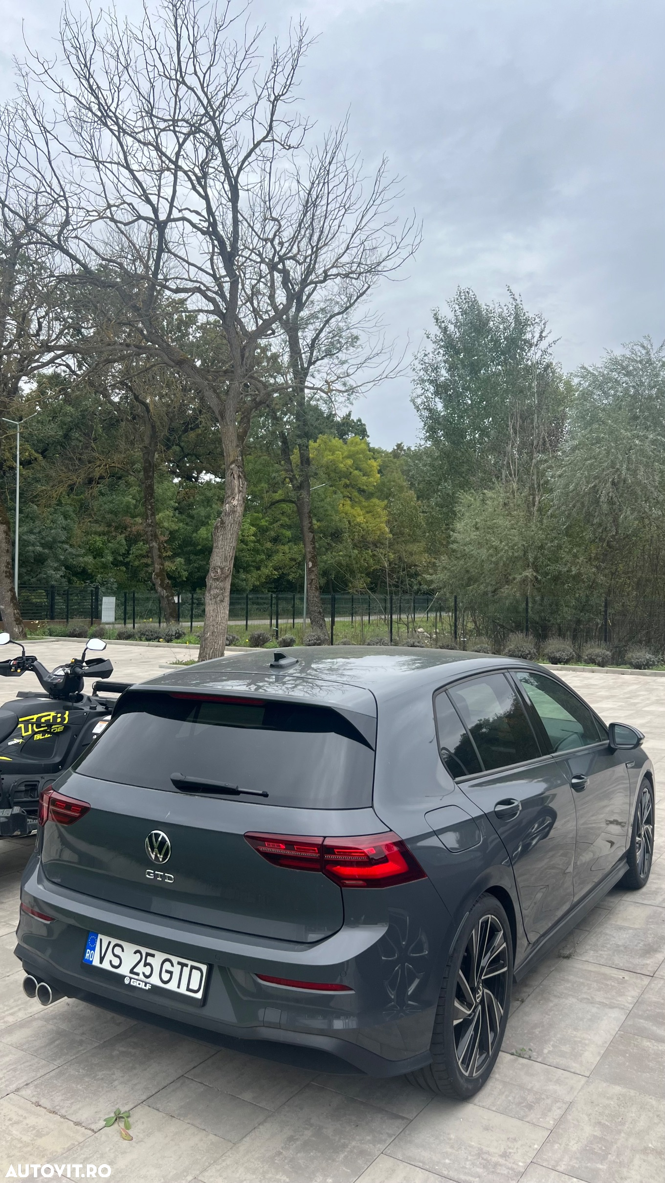 Volkswagen Golf 2.0 TDI DSG GTD - 4