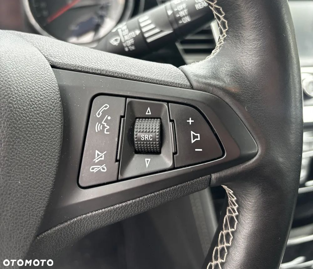 Opel Astra 1.6 Turbo Start/Stop Innovation - 12