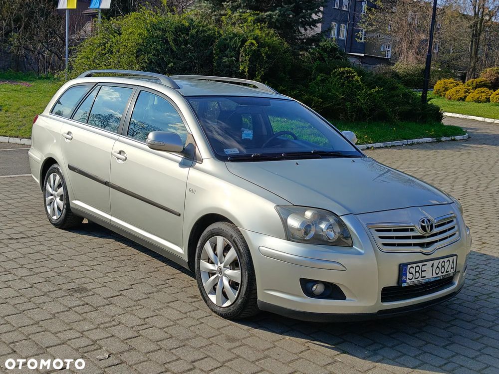 Toyota Avensis 2.0 D-4D Sol Premium - 12
