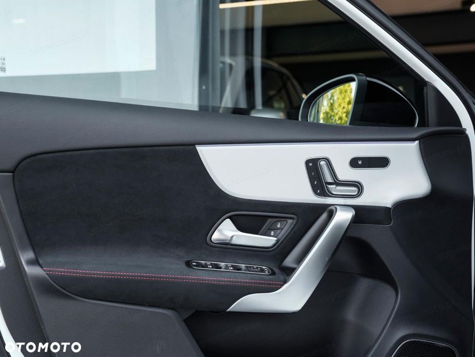 Mercedes-Benz Klasa A 45 S AMG 4-Matic 8G-DCT - 17