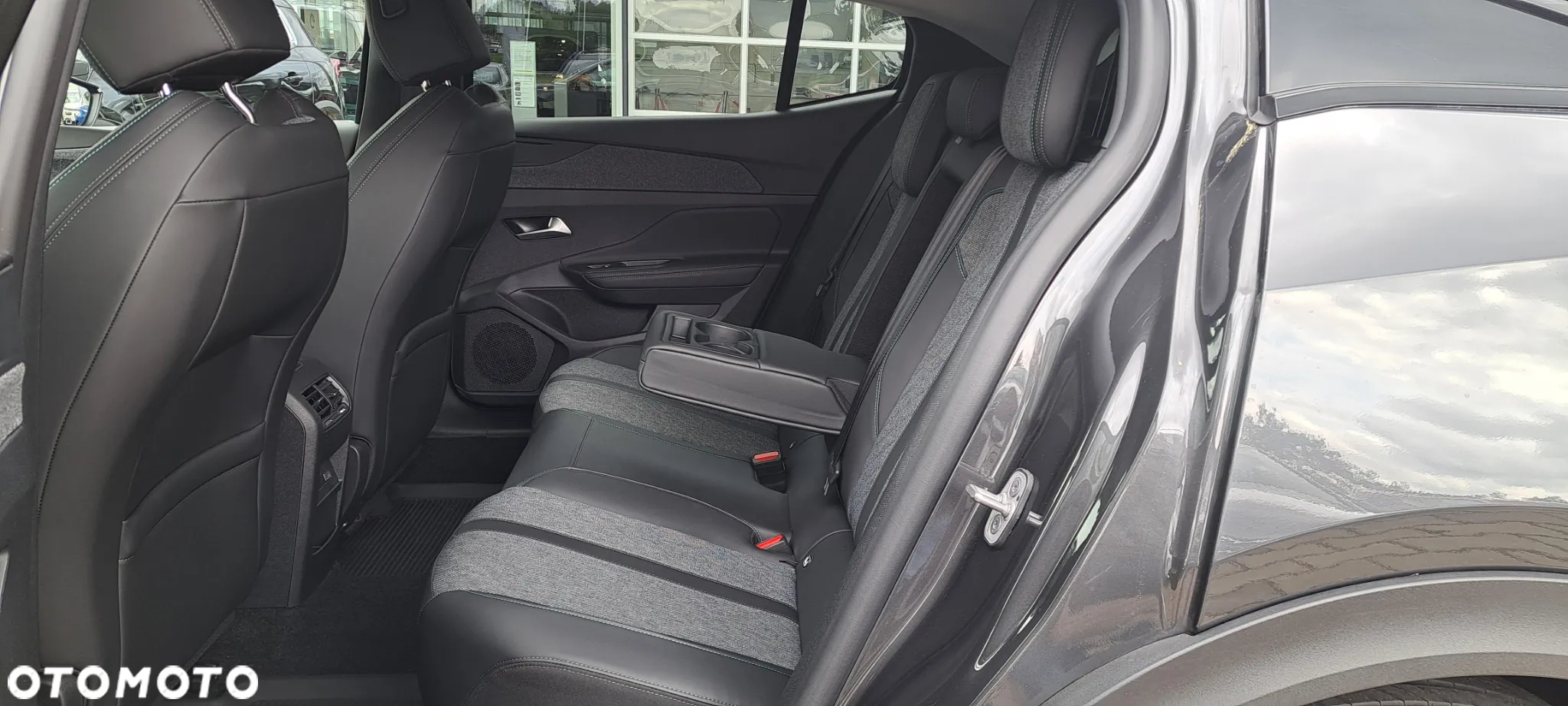Peugeot 408 1.2 PureTech Allure Pack S&S EAT8 - 11