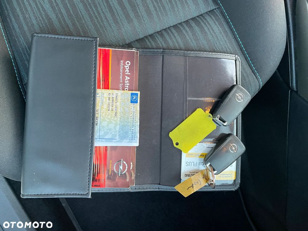 Opel Astra 1.4 Turbo Sport - 22