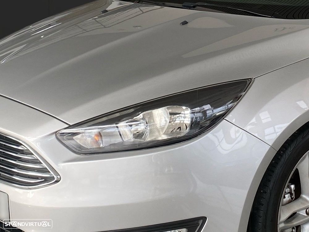 Ford Focus 1.5 TDCi DPF S&S Titanium - 8