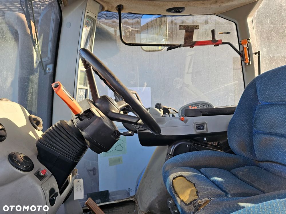 New Holland T8.330 bogata wersja GPs, przedni TUZ/ wom , pneumatyka - 15