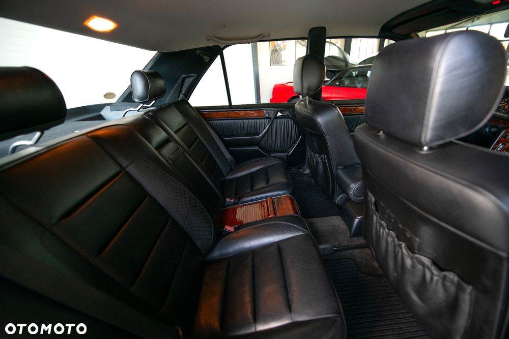 Mercedes-Benz W124 (1984-1993) - 16