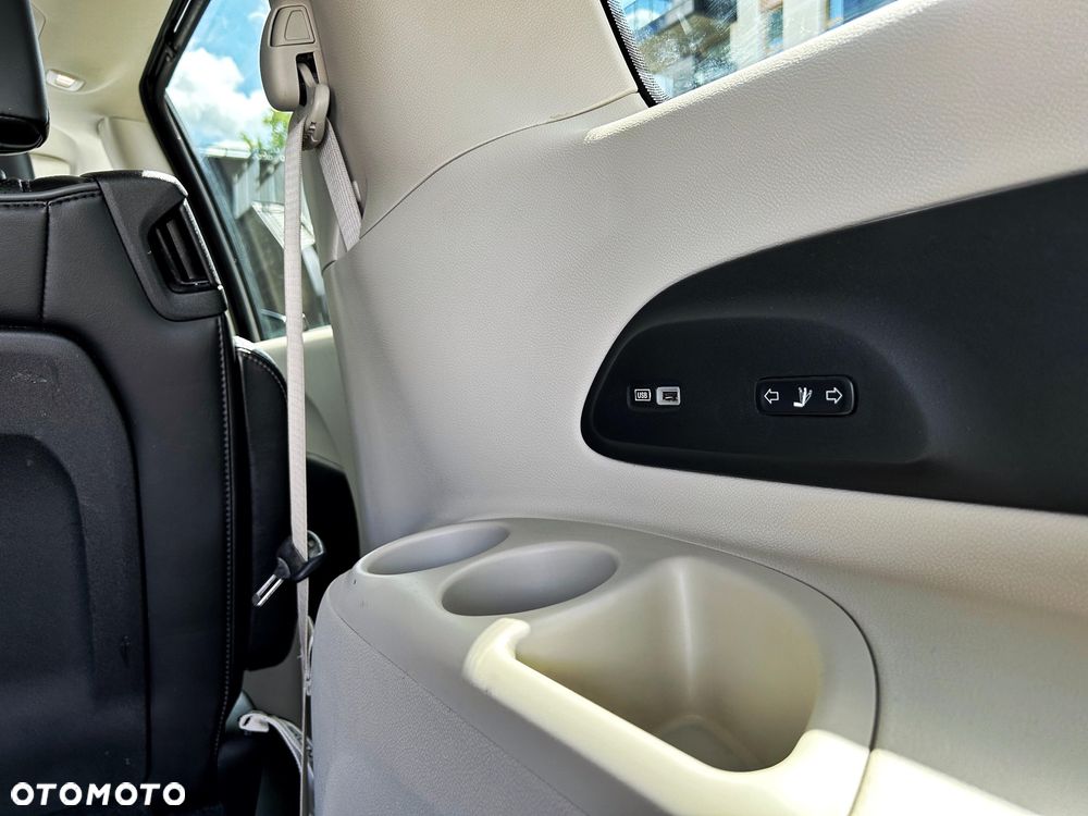 Chrysler Pacifica - 26