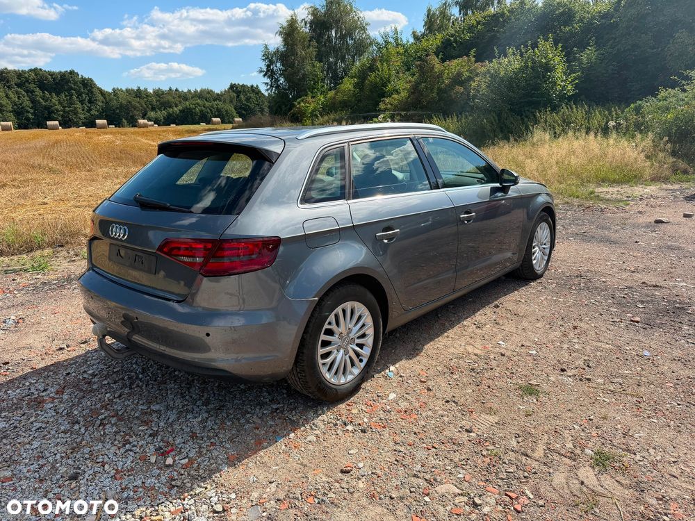 Audi A3 Sportback 2.0 TDI Ambiente - 1