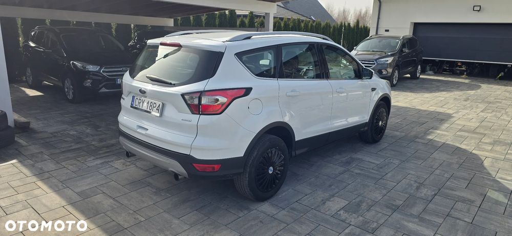 Ford Kuga - 8