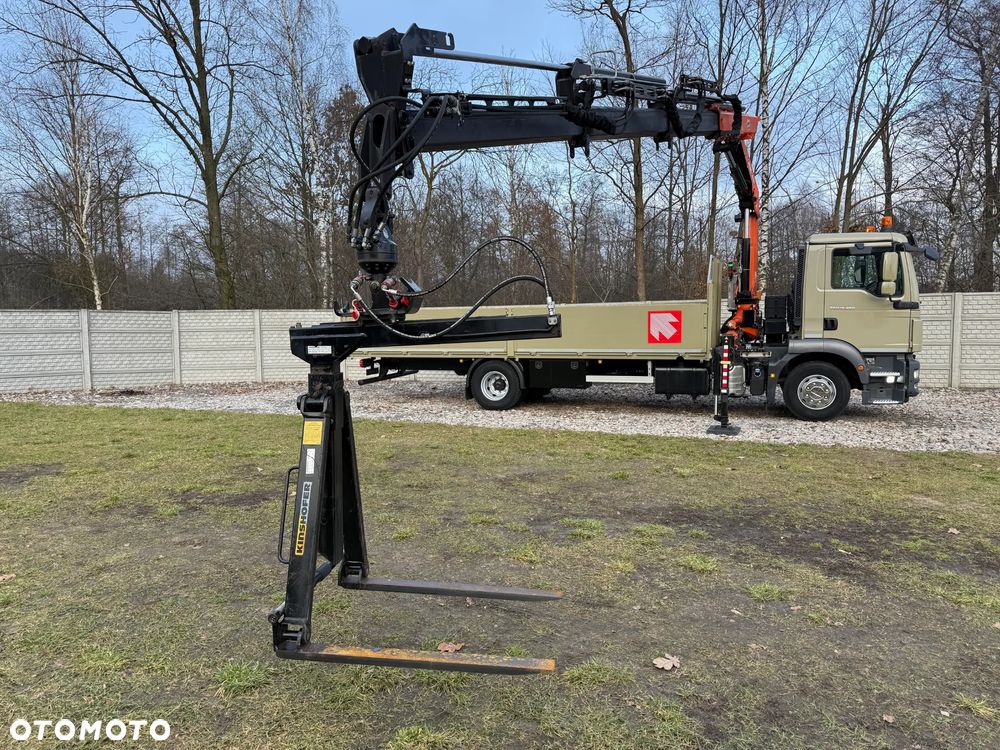 MAN TGS TGL * 4x2* *TGM 15.250 + DŻWIG KRAN HDS ATLAS 96.3E  WYSÓW 10,2m* Kran* Sterowanie Radiowe* ROTATOR* Widły do PALET* + Skrzynia 6.5m* 111000km - JAK NOWY* z NIEMIEC - 27