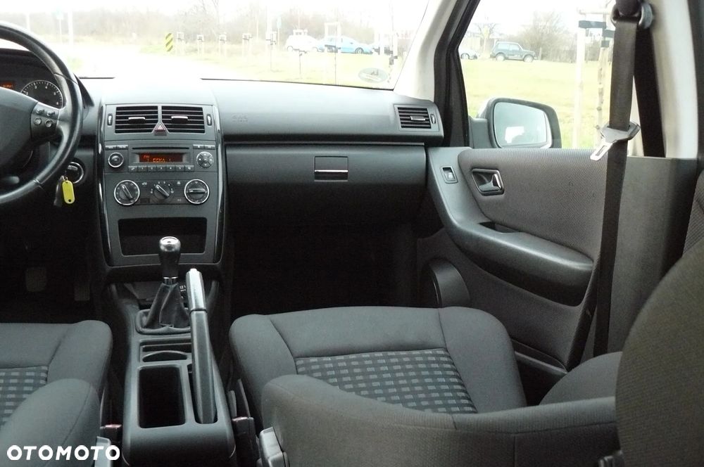 Mercedes-Benz Klasa A - 30