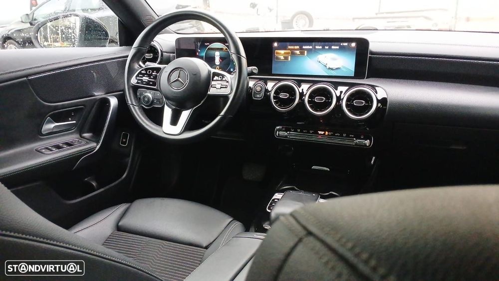 Mercedes-Benz CLA 180 - 11