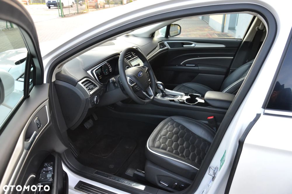 Ford Mondeo 2.0 TDCi Bi-Turbo PowerShift-Aut Vignale - 18